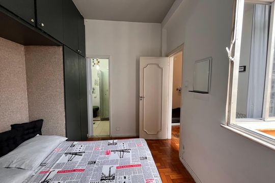 Quarto  de apartamento à venda com 1 quarto, 30m² em Copacabana, Rio de Janeiro