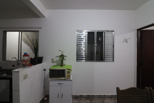 Sala/Cozinha Casa 2 de casa para alugar com 3 quartos, 150m² em Conjunto Habitacional Calux, São Bernardo do Campo
