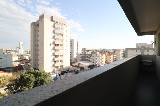Área de Serviço de apartamento para alugar com 2 quartos, 58m² em Santa Mônica, Uberlândia
