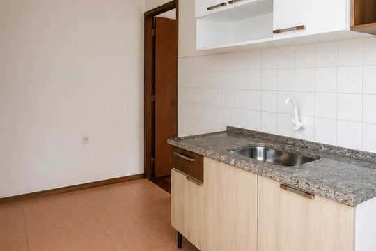 Cozinha de kitnet/studio para alugar com 1 quarto, 36m² em Bom Fim, Porto Alegre