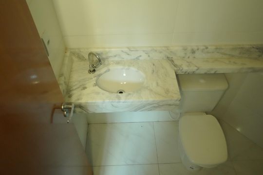 Banheiro de apartamento para alugar com 2 quartos, 37m² em Penha de França, São Paulo