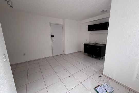 Sala de apartamento à venda com 2 quartos, 44m² em Vargem Grande, Rio de Janeiro
