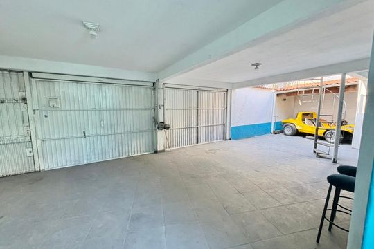 Garagem de casa à venda com 3 quartos, 162m² em Parque das Arvores, São Paulo