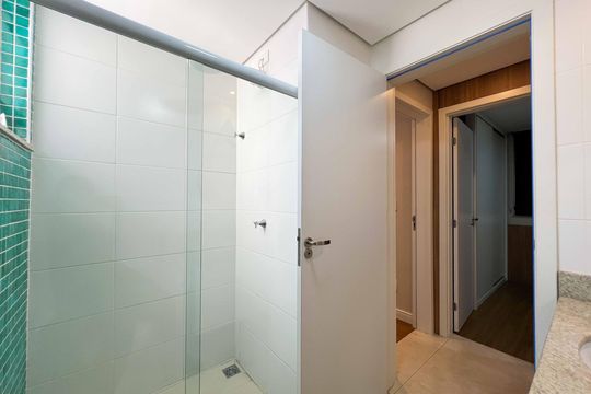 Banheiro de apartamento para alugar com 2 quartos, 65m² em Manacás, Belo Horizonte