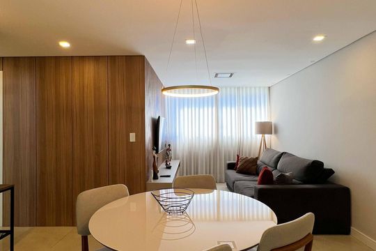 Sala de apartamento para alugar com 2 quartos, 65m² em Manacás, Belo Horizonte