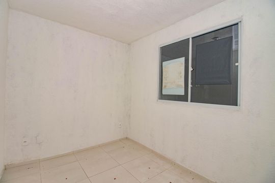Quarto 1 de apartamento para alugar com 2 quartos, 41m² em Rubem Berta, Porto Alegre