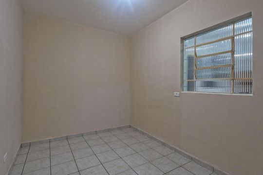 Casa para alugar com 2 quartos, 56m² em Vila Serralheiro, São Paulo