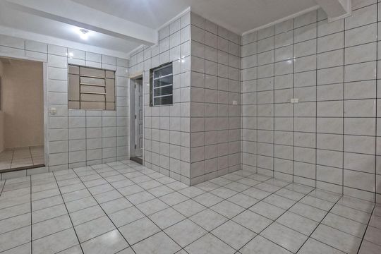 Casa para alugar com 2 quartos, 56m² em Vila Serralheiro, São Paulo