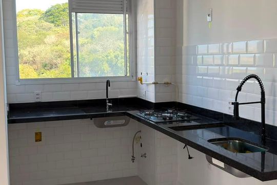 Cozinha de apartamento para alugar com 2 quartos, 37m² em Usina Piratininga, São Paulo