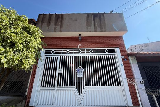 Fachada  de casa para alugar com 3 quartos, 125m² em Jardim Rosa de Franca, Guarulhos