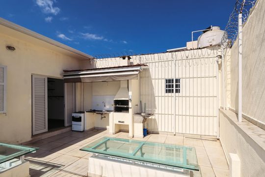 Quintal de casa para alugar com 2 quartos, 150m² em Vila Deodoro, São Paulo