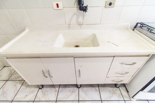 Cozinha de apartamento para alugar com 2 quartos, 43m² em Jardim Pedra Branca, São Paulo