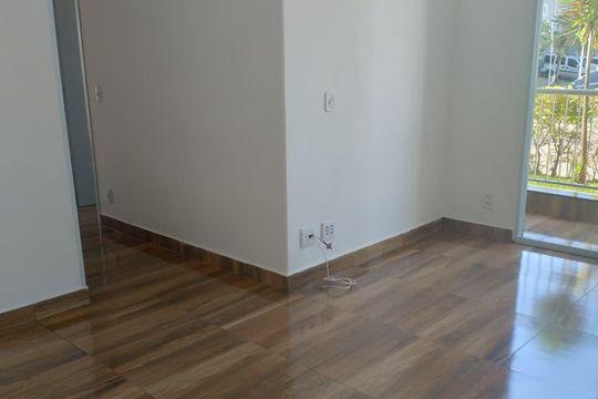 Sala de apartamento para alugar com 3 quartos, 75m² em Vila Metalúrgica, Santo André