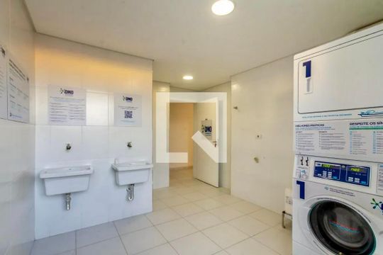Lavanderia de apartamento à venda com 2 quartos, 48m² em Vila Galvão, Guarulhos