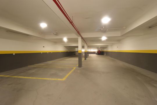 Garagem de apartamento para alugar com 2 quartos, 50m² em Vila Eldizia, Santo André