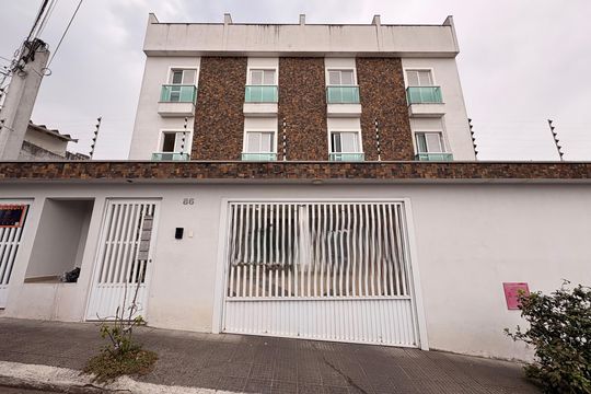 Fachada de apartamento para alugar com 2 quartos, 43m² em Parque das Nações, Santo André