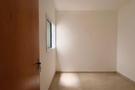 Quarto 1 de apartamento para alugar com 2 quartos, 43m² em Parque das Nações, Santo André
