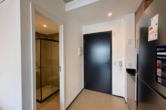 Cozinha  de kitnet/studio para alugar com 1 quarto, 27m² em Brooklin, São Paulo