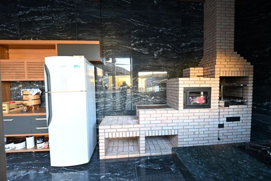 Casa à venda com 2 quartos, 366m² em Parque Industrial João Bras 2, Goiânia