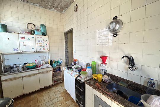 Cozinha de casa à venda com 3 quartos, 75m² em Inhaúma, Rio de Janeiro