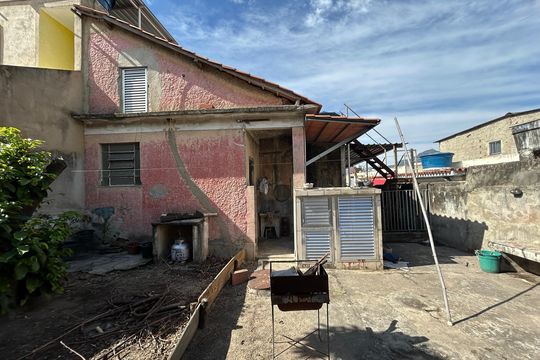Quintal de casa à venda com 3 quartos, 75m² em Inhaúma, Rio de Janeiro