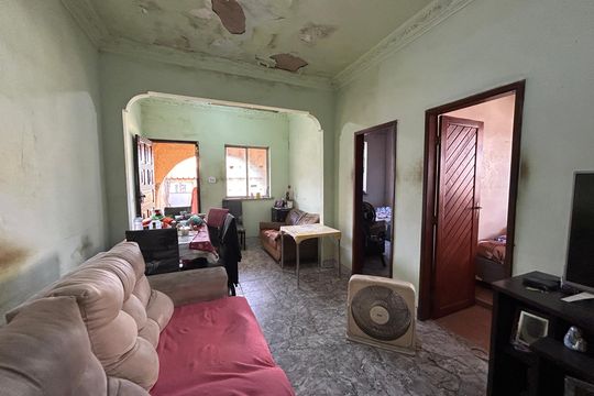 Sala de casa à venda com 3 quartos, 75m² em Inhaúma, Rio de Janeiro