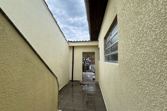Quintal  de casa à venda com 2 quartos, 136m² em Vila Rosa, São Bernardo do Campo