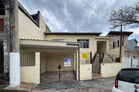 Fachada de casa à venda com 2 quartos, 136m² em Vila Rosa, São Bernardo do Campo
