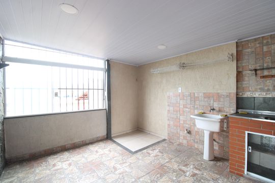 Segundo andar de casa de condomínio para alugar com 2 quartos, 110m² em Taquara, Rio de Janeiro