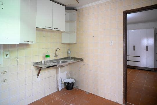 Cozinha de casa para alugar com 2 quartos, 90m² em Vila Brasilina, São Paulo