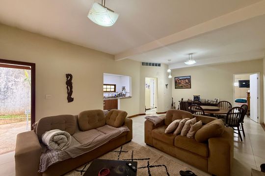 Sala de casa à venda com 2 quartos, 150m² em Interlagos, São Paulo