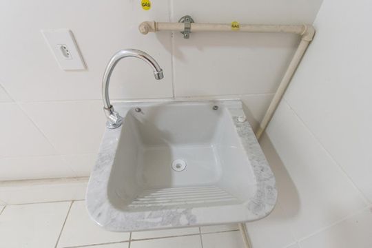 Área de serviço de apartamento para alugar com 2 quartos, 46m² em Santa Amélia, Belford Roxo