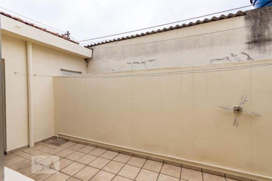 Área externa de casa à venda com 4 quartos, 220m² em Vila Talarico, São Paulo