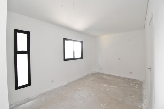 Suíte de casa de condomínio à venda com 3 quartos, 109m² em Cajuru, Curitiba
