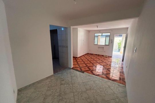 Casa para alugar com 1 quarto, 105m² em Curicica, Rio de Janeiro
