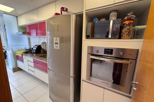 Cozinha de apartamento à venda com 3 quartos, 84m² em Recreio dos Bandeirantes, Rio de Janeiro
