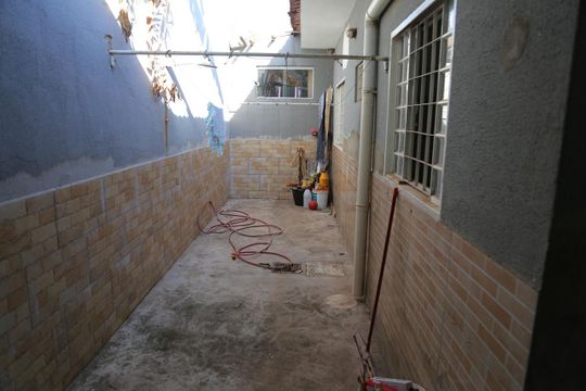 Área comum de casa à venda com 4 quartos, 340m² em Ipiranga, Goiânia