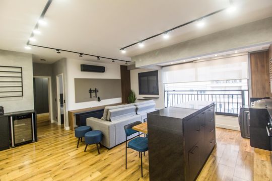 Sala  de apartamento à venda com 2 quartos, 69m² em Alphaville, Barueri