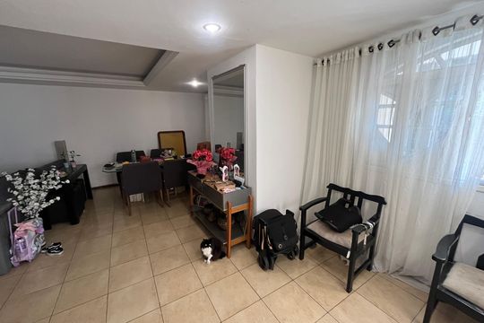 Sala de casa à venda com 4 quartos, 320m² em Jardim Guanabara, Rio de Janeiro