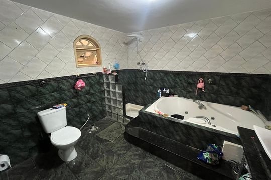 Banheiro 1 de casa à venda com 4 quartos, 320m² em Jardim Guanabara, Rio de Janeiro