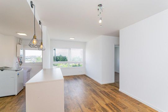Apartamento para alugar com 2 quartos, 60m² em Jardim do Salso, Porto Alegre