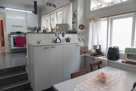 Cozinha de casa de condomínio à venda com 5 quartos, 420m² em Residencial Seis (alphaville), Santana de Parnaíba