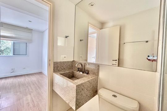 Banheiro de apartamento para alugar com 1 quarto, 54m² em Alto da Mooca, São Paulo