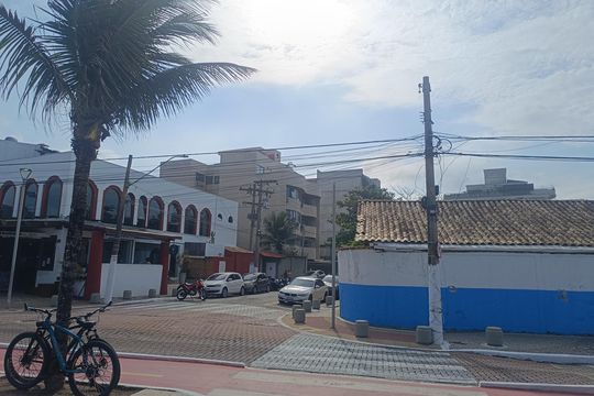 FACHADA DESDE AVENIDA ATLANTICA de apartamento para alugar com 4 quartos, 130m² em Cavaleiros, Macaé