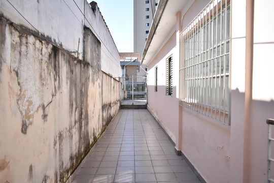 Corredor de casa para alugar com 4 quartos, 299m² em São Judas, São Paulo