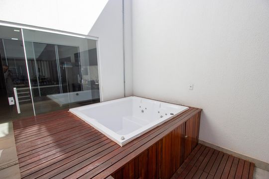 Casa de Condomínio à venda com 3 quartos, 193m² em Colônia Agrícola Arniqueira, Brasília