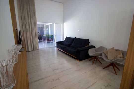 Casa de Condomínio à venda com 3 quartos, 193m² em Colônia Agrícola Arniqueira, Brasília