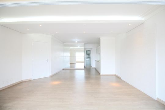 Sala de apartamento à venda com 3 quartos, 161m² em Vila Progredior, São Paulo