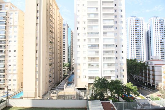 Vista da Varanda Suíte 1 de apartamento à venda com 3 quartos, 161m² em Vila Progredior, São Paulo