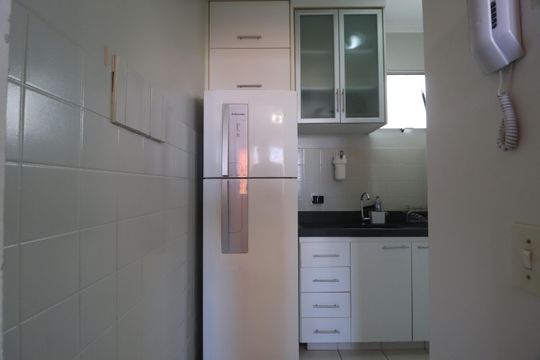 Cozinha de apartamento para alugar com 2 quartos, 50m² em Alto Umuarama, Uberlândia
